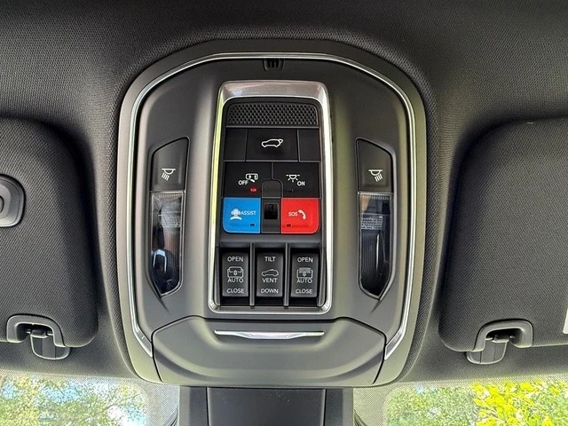 2026 Jeep Cherokee - Image 30 of 31