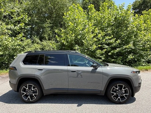 2026 Jeep Cherokee - Image 6 of 31