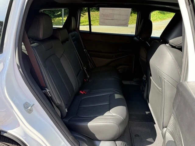 2026 Jeep Cherokee - Image 7 of 10