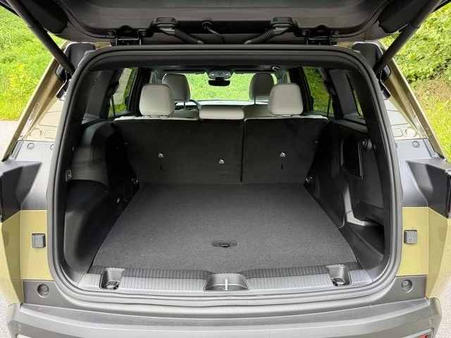 2026 Jeep Cherokee - Image 19 of 31