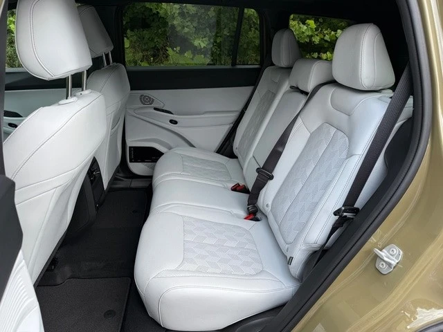 2026 Jeep Cherokee - Image 18 of 31