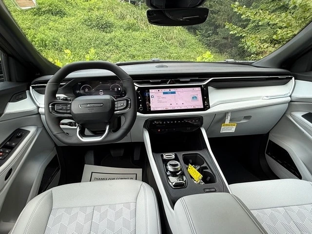 2026 Jeep Cherokee - Image 11 of 31