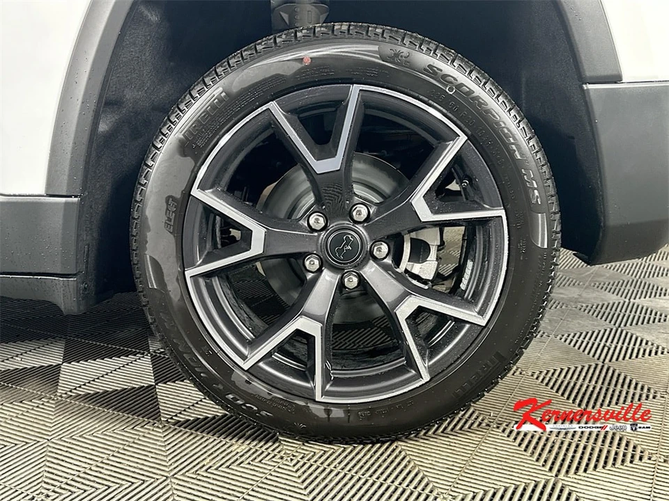 2026 Jeep KL Cherokee - Image 17 of 21