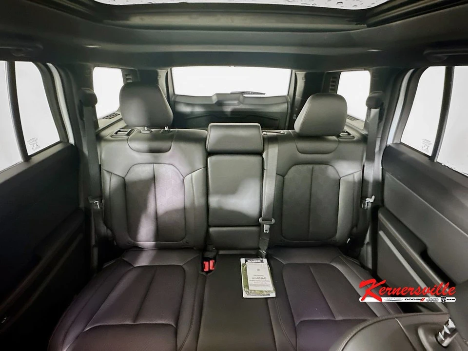 2026 Jeep WL Grand Cherokee - Image 10 of 12