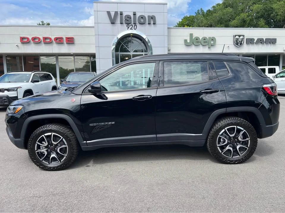 2026 Jeep Compass - Image 3 of 20