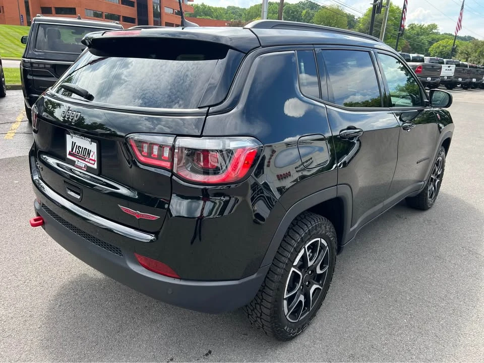 2026 Jeep Compass - Image 7 of 20