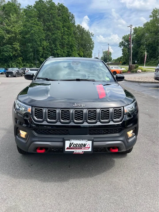 2026 Jeep Compass - Image 2 of 20
