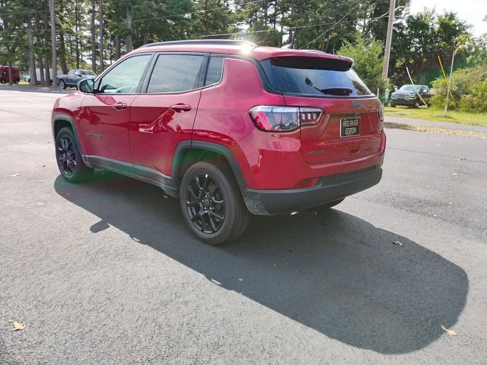 2026 Jeep Compass - Image 7 of 12