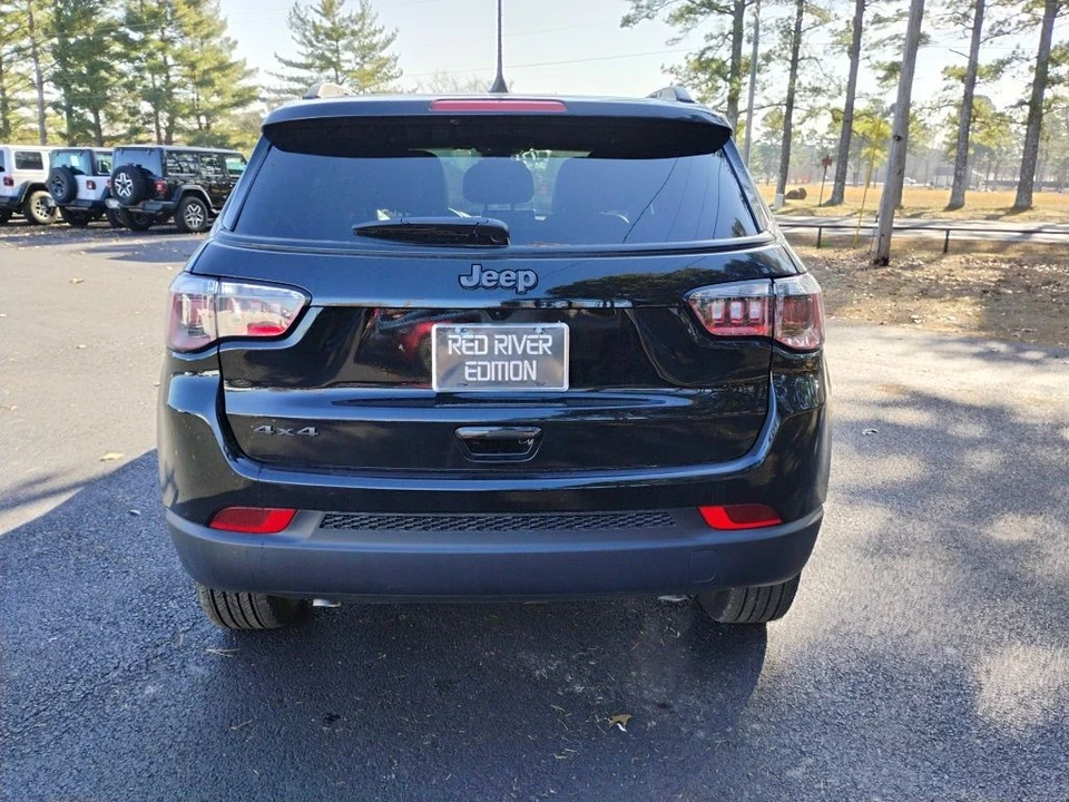 2026 Jeep Compass - Image 6 of 12