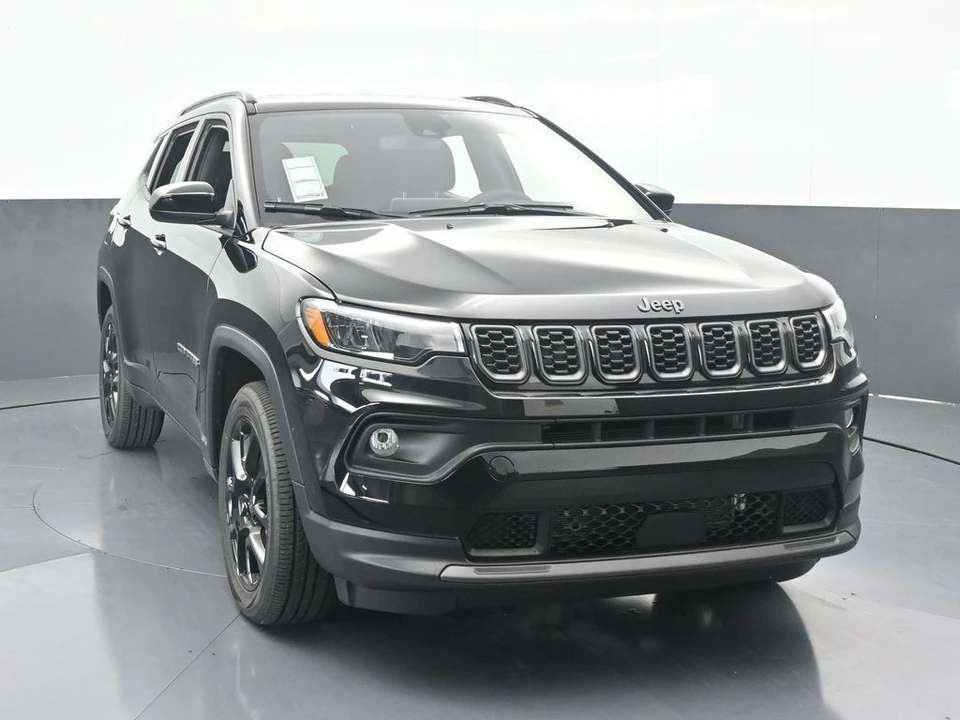 2026 Jeep Compass - Image 9 of 21