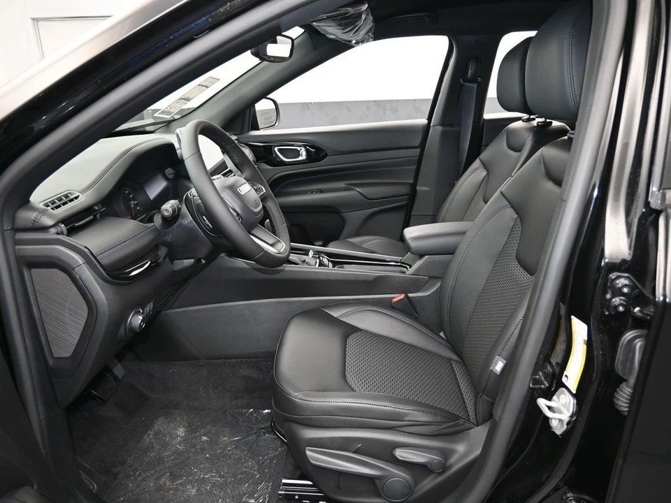 2026 Jeep Compass - Image 11 of 21