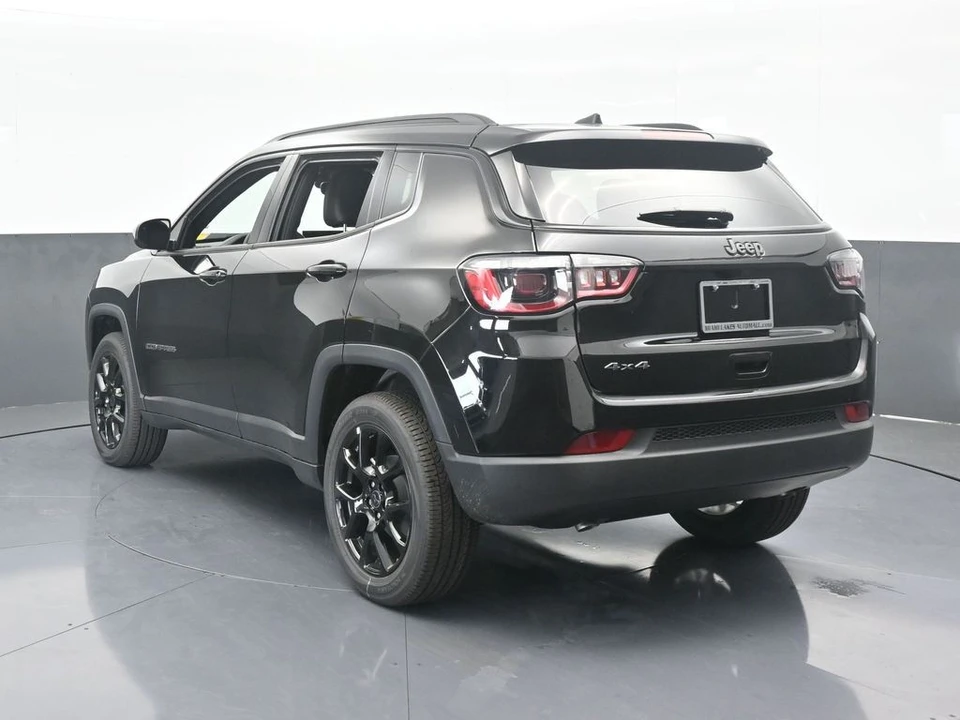 2026 Jeep Compass - Image 4 of 21