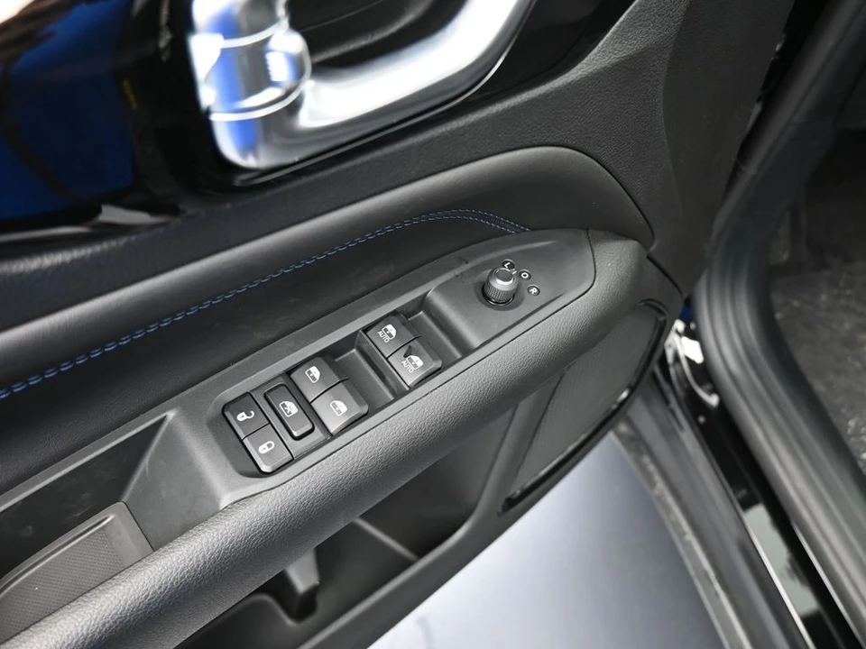 2026 Jeep Compass - Image 15 of 21