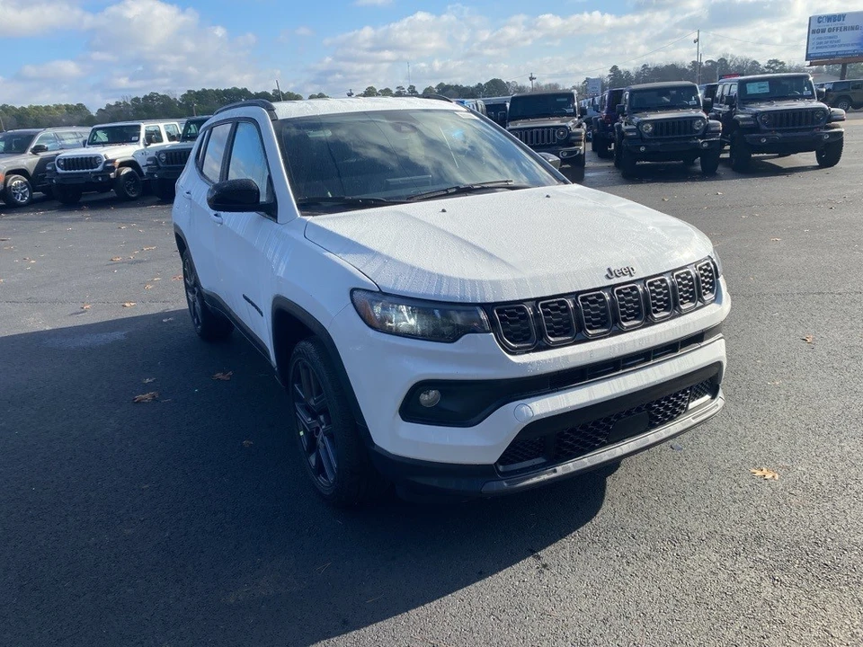 2026 Jeep Compass - Image 3 of 12