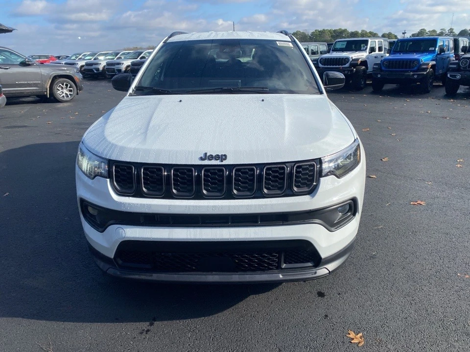 2026 Jeep Compass - Image 2 of 12