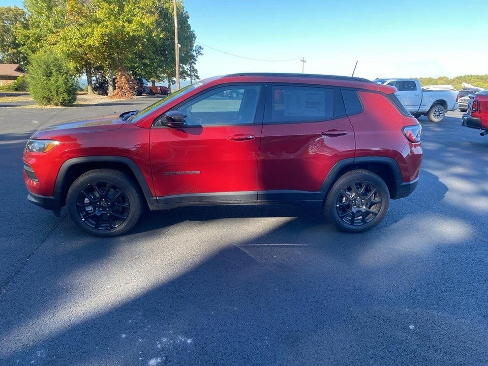 2026 Jeep Compass - Image 8 of 12