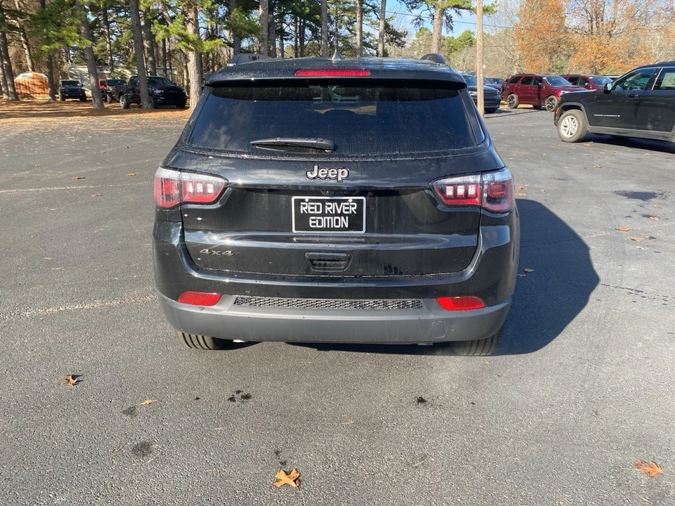 2026 Jeep Compass - Image 6 of 12