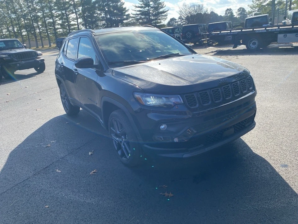 2026 Jeep Compass - Image 3 of 12