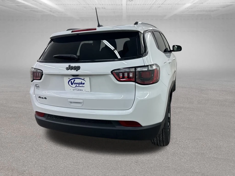 2026 Jeep Compass - Image 10 of 12