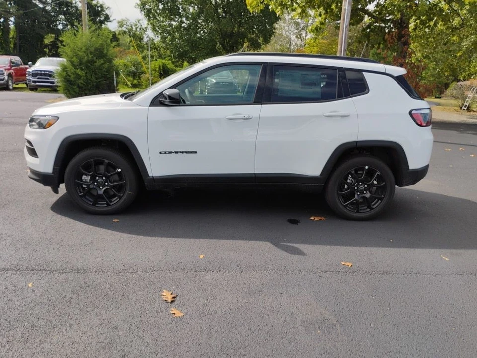 2026 Jeep Compass - Image 8 of 12