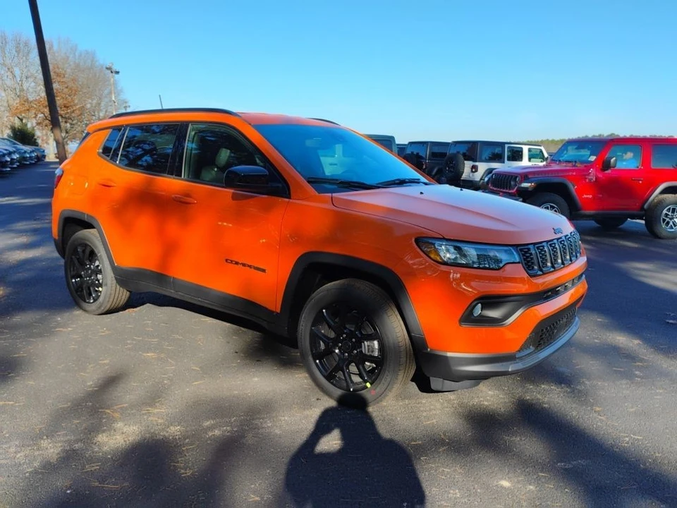 2026 Jeep Compass - Image 3 of 12