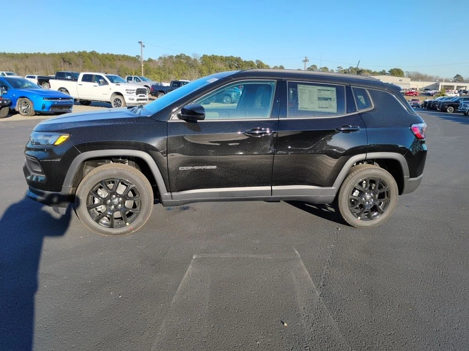 2026 Jeep Compass - Image 8 of 12