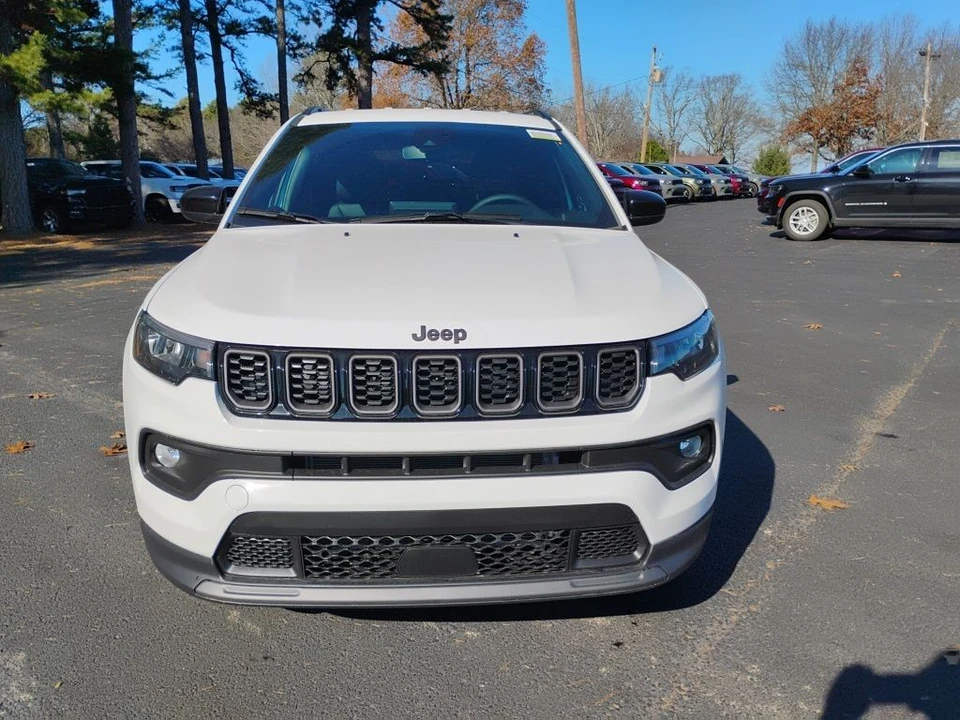 2026 Jeep Compass - Image 2 of 12