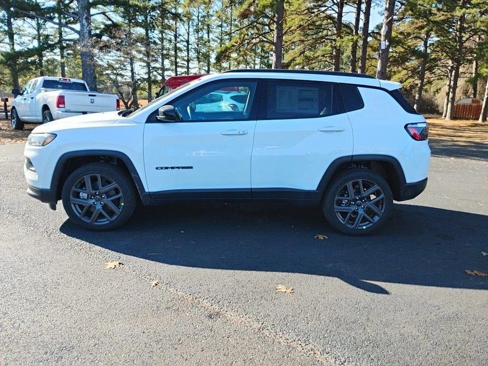 2026 Jeep Compass - Image 8 of 12