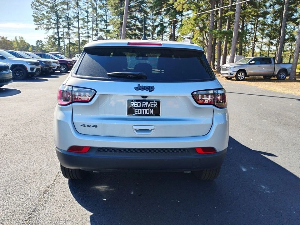 2026 Jeep Compass - Image 6 of 12
