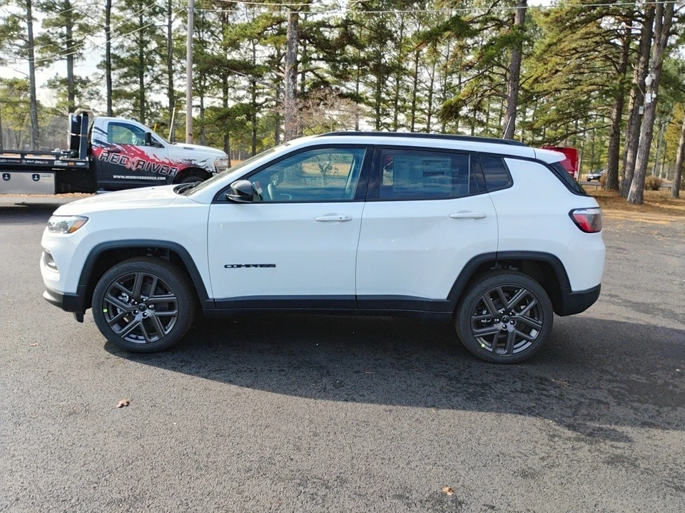 2026 Jeep Compass - Image 8 of 12