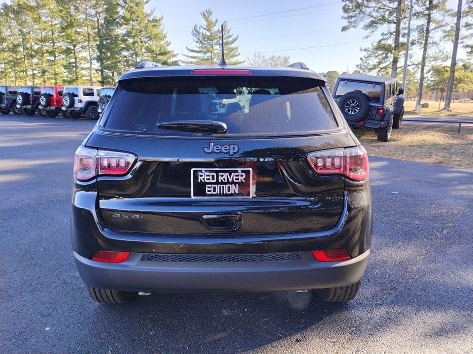 2026 Jeep Compass - Image 6 of 12