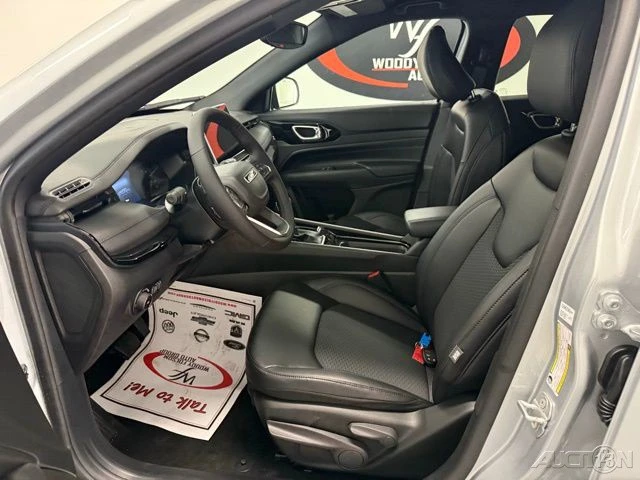 2026 Jeep Compass - Image 10 of 12