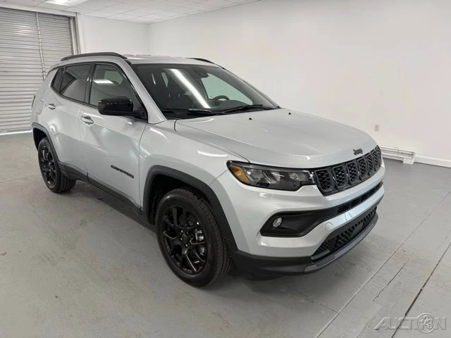 2026 Jeep Compass - Image 3 of 12