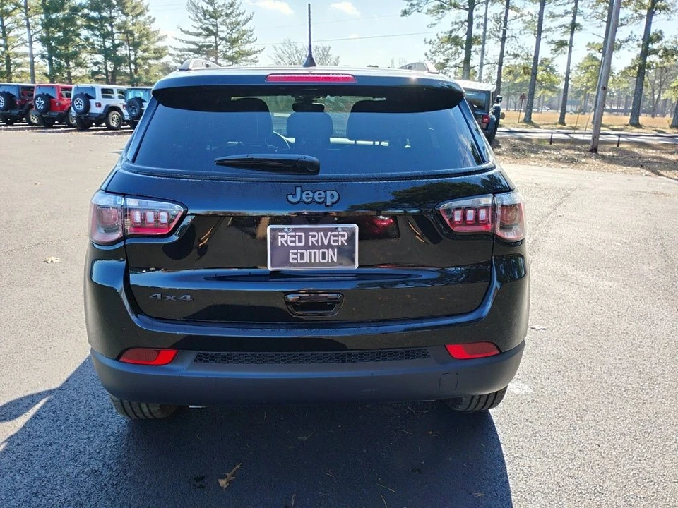 2026 Jeep Compass - Image 6 of 12