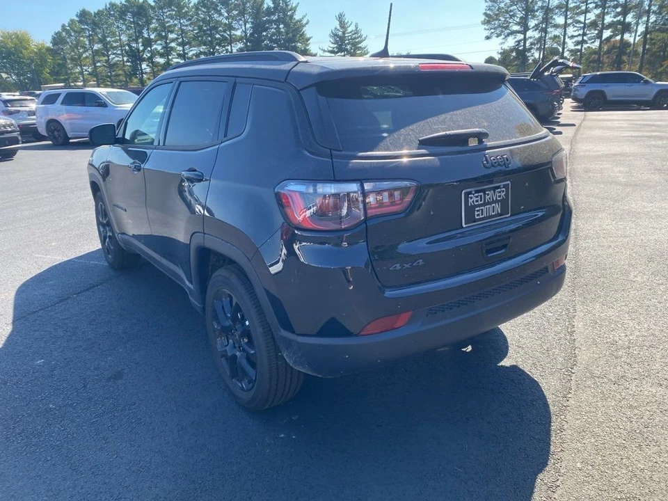 2026 Jeep Compass - Image 7 of 12
