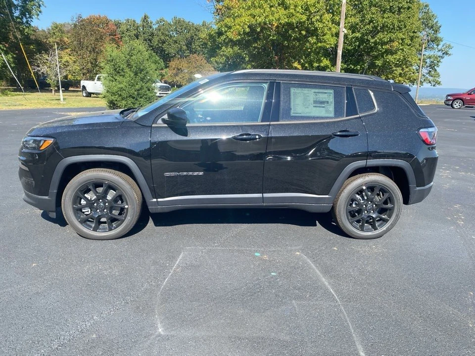 2026 Jeep Compass - Image 8 of 12