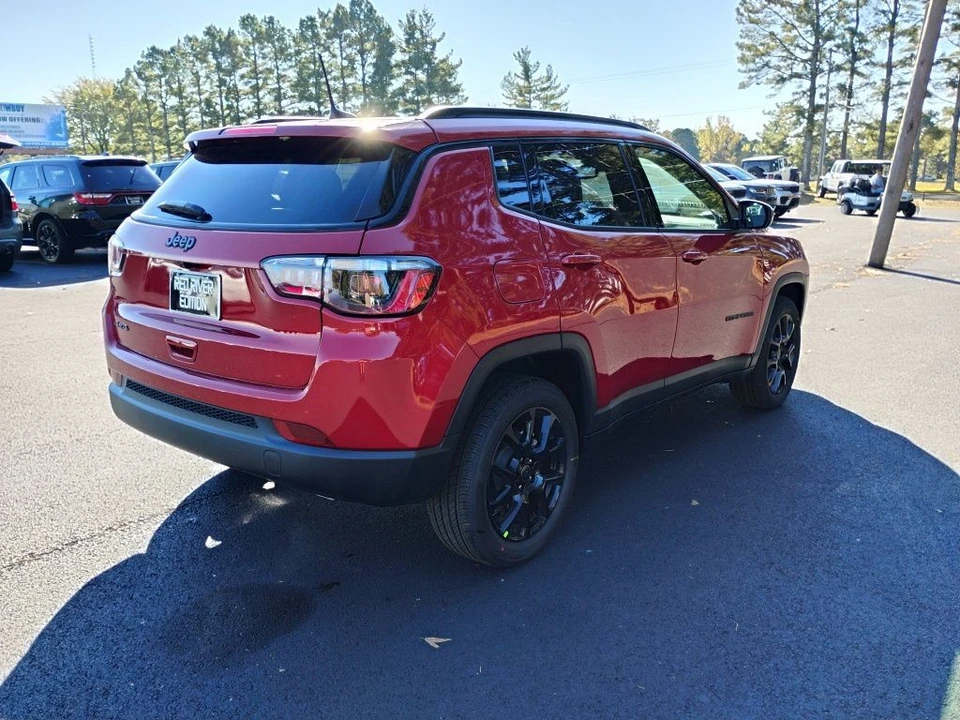 2026 Jeep Compass - Image 5 of 12