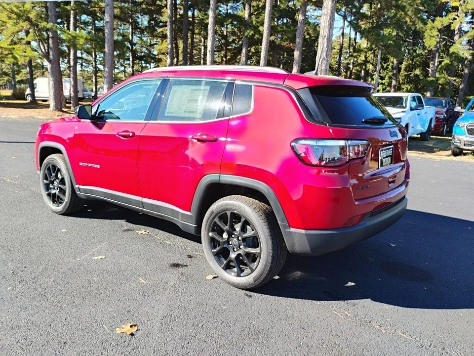 2026 Jeep Compass - Image 7 of 12