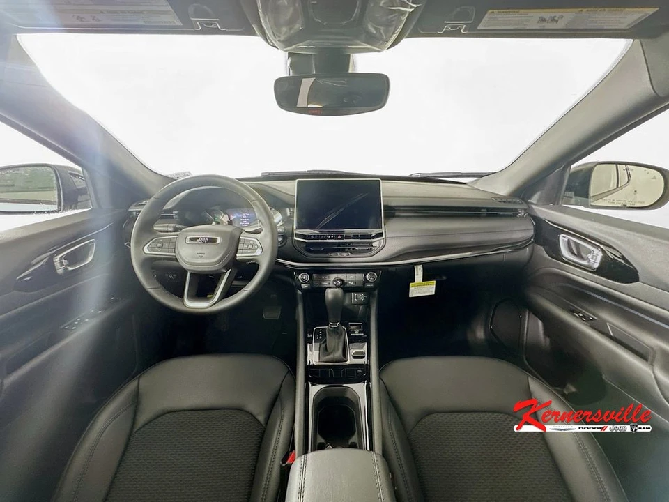 2026 Jeep Compass - Image 9 of 12