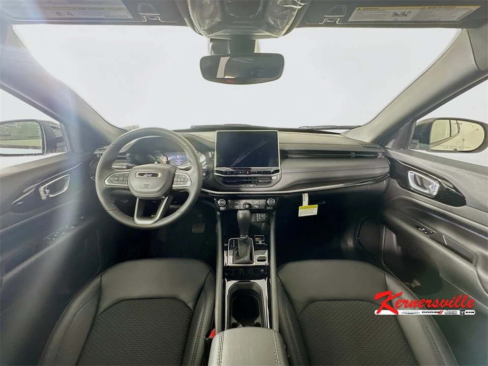 2026 Jeep Compass - Image 9 of 12