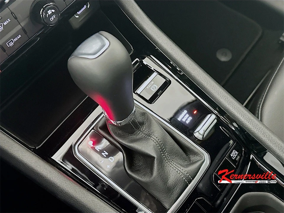 2026 Jeep Compass - Image 12 of 21