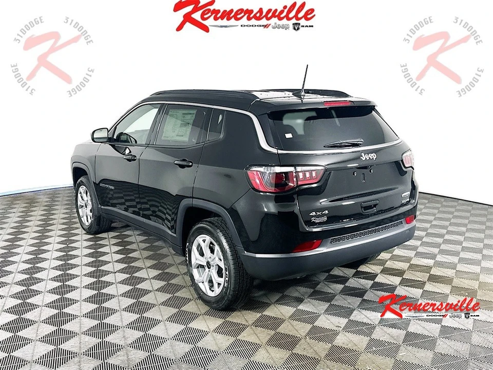 2026 Jeep Compass - Image 5 of 12