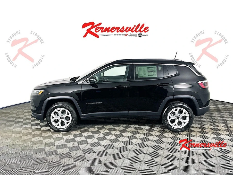 2026 Jeep Compass - Image 4 of 12