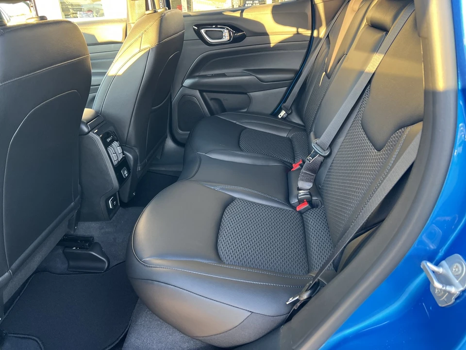2026 Jeep Compass - Image 10 of 21