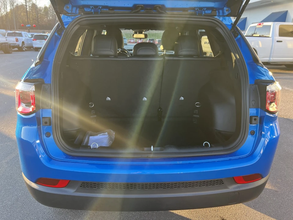 2026 Jeep Compass - Image 8 of 21