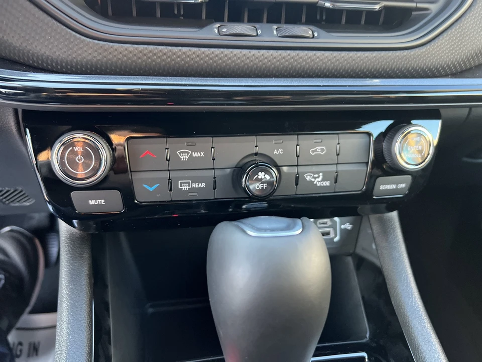 2026 Jeep Compass - Image 17 of 21