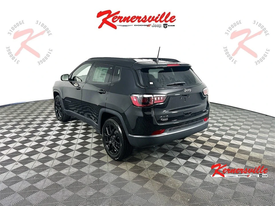 2026 Jeep Compass - Image 5 of 12