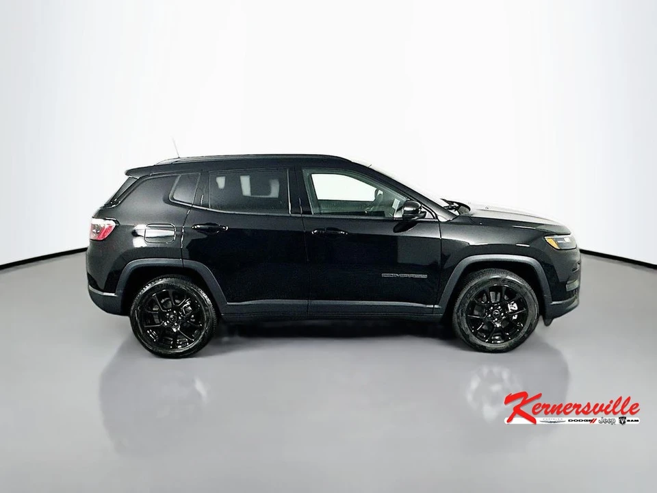 2026 Jeep Compass - Image 8 of 12