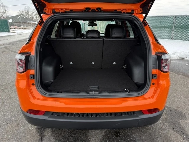 2026 Jeep Compass - Image 16 of 21