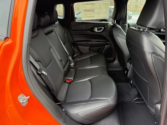 2026 Jeep Compass - Image 18 of 21